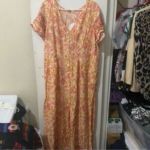 Flowy Floral Button-Front Jumpsuit in Peach & Pink